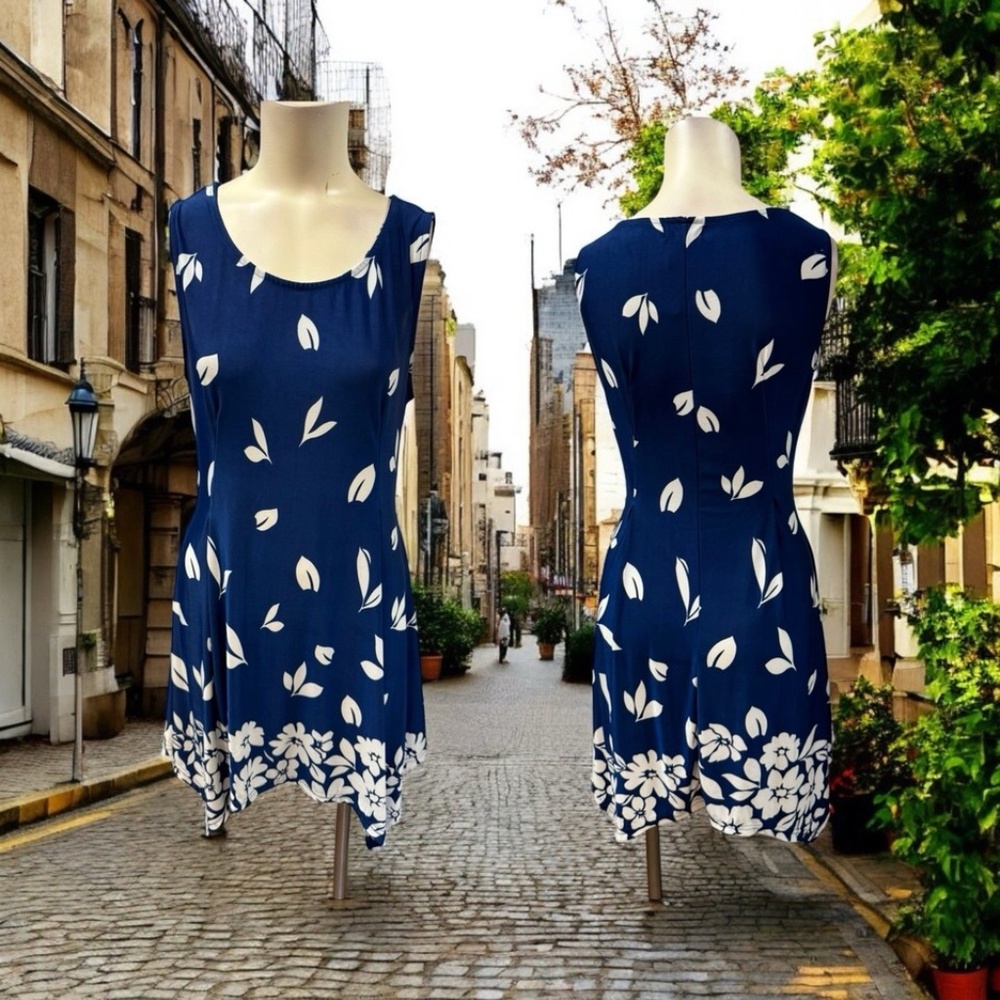 Reborn, Woman,Summer Dress,Blue,Floral white print,Sz M,Sleeveless,Knee Length.!